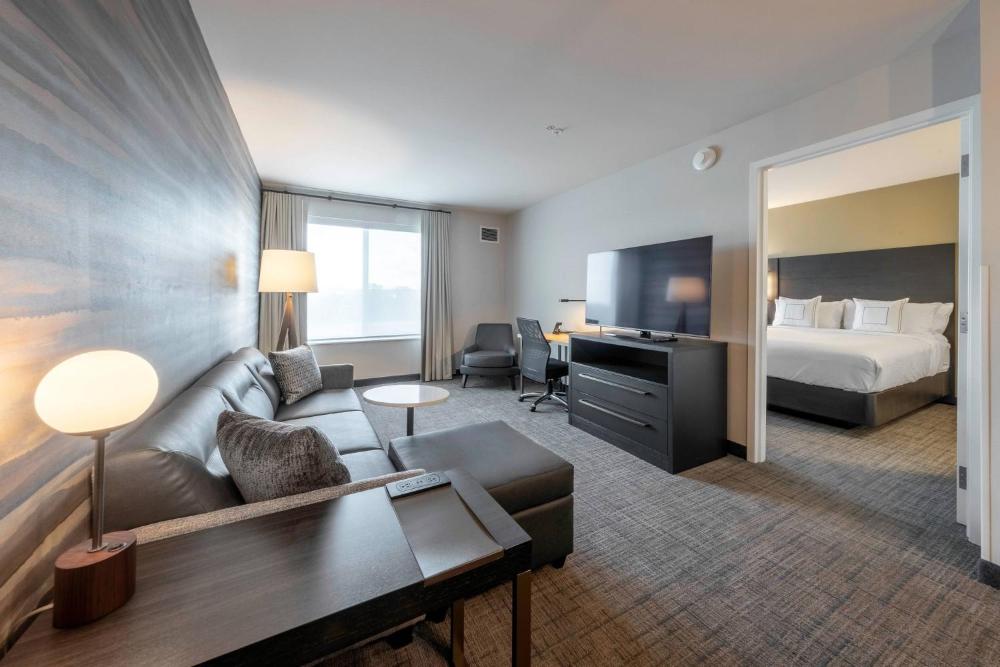 1 Bedroom Suite, 2 Queen interior